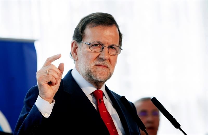 Rajoy pide prudencia en el caso del presidente de Murcia y la 'trama Púnica' Rajoy pide prudencia en el caso del presidente de Murcia y la 'trama Púnica'