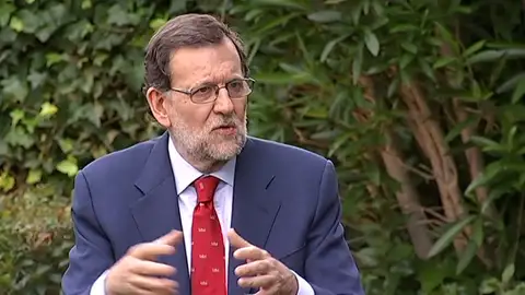 Frame 3.747452 de: Rajoy considera que "en este momento lo más sensato es un debate a cuatro" Frame 3.747452 de: Rajoy considera que "en este momento lo más sensato es un debate a cuatro"
