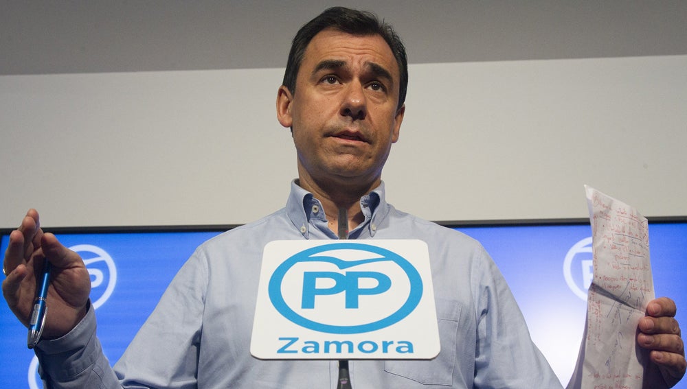Martínez Maillo: "Que Sánchez diga cuál es la alternativa si su voto es negativo" Martínez Maillo: "Que Sánchez diga cuál es la alternativa si su voto es negativo"