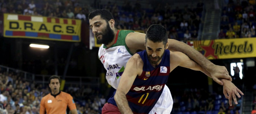 Navarro puja con Bourousis Navarro puja con Bourousis