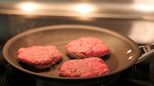 Desmantelada una empresa cárnica por fraude alimentario y detienen a 14 personas Desmantelada una empresa cárnica por fraude alimentario y detienen a 14 personas