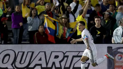 James Rodríguez celebra su gol contra Paraguay James Rodríguez celebra su gol contra Paraguay