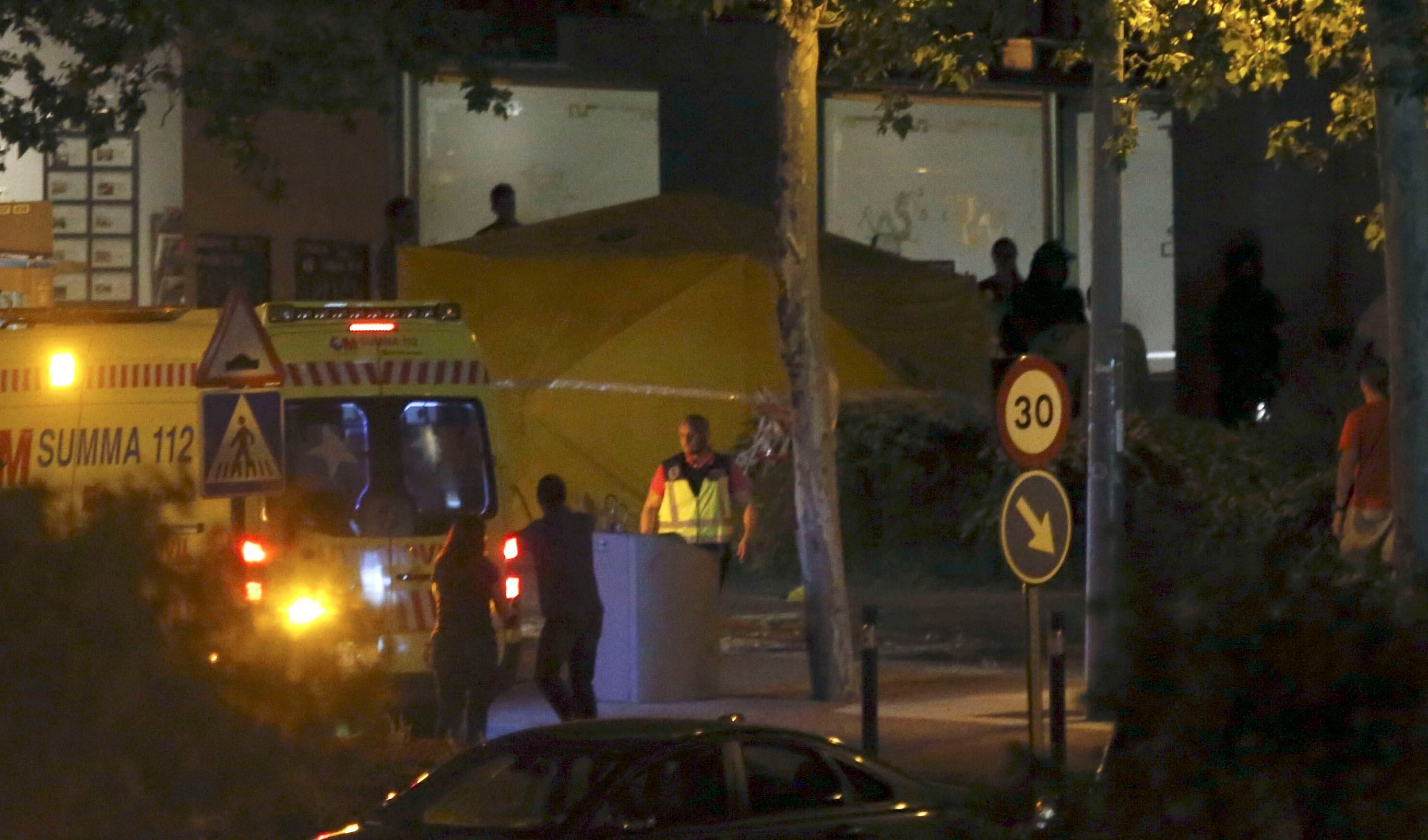 Fallece el policía atrincherado en Alcobendas tras dispararse en la cabeza Fallece el policía atrincherado en Alcobendas tras dispararse en la cabeza