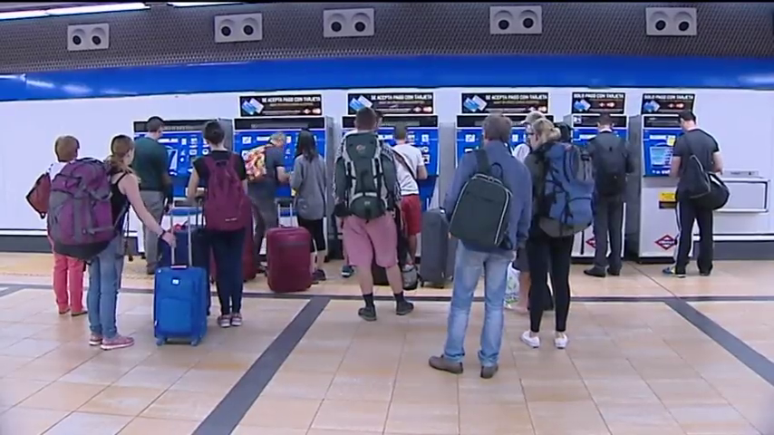 Mesa de redacción: Los pasajeros de un tren se quedan sin maquinista a mitad de trayecto Mesa de redacción: Los pasajeros de un tren se quedan sin maquinista a mitad de trayecto
