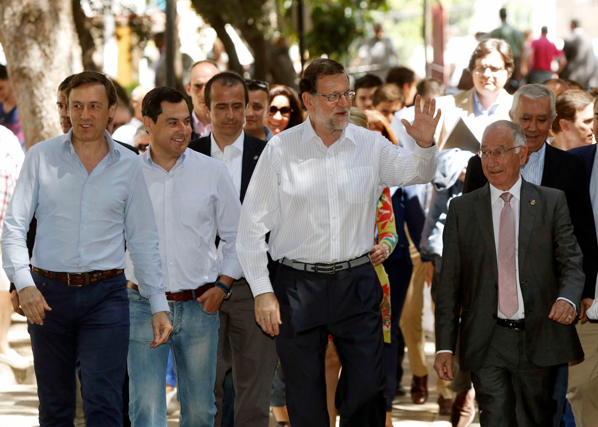 Rajoy dice que hay algunos españoles "un poco malos" pero los derrotará el 26J Rajoy dice que hay algunos españoles "un poco malos" pero los derrotará el 26J