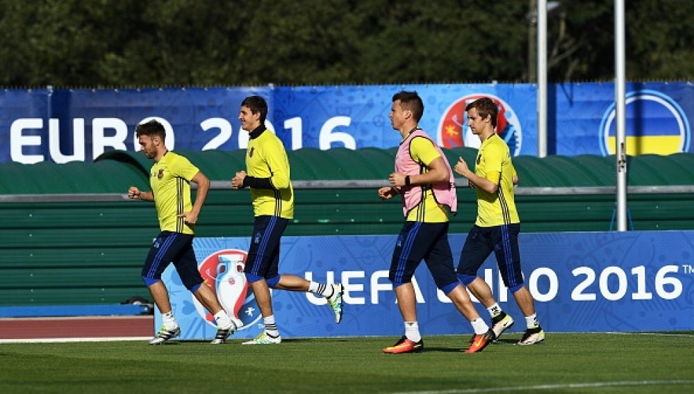 Los jugadores de Ucrania, en un entrenamiento