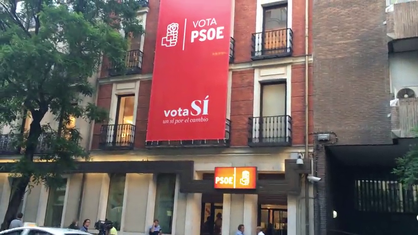El PSOE declina comentar las condiciones de Rivera alegando que es una negociación entre PP y Ciudadanos El PSOE declina comentar las condiciones de Rivera alegando que es una negociación entre PP y Ciudadanos