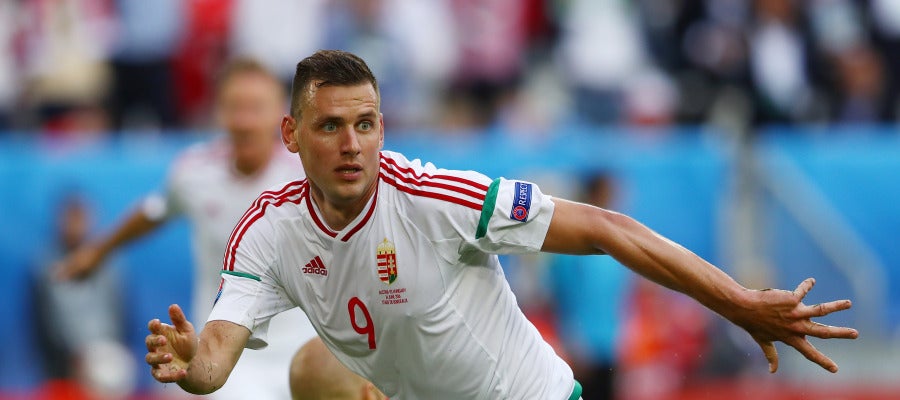 Adam Szalai celebra su gol ante Austria Adam Szalai celebra su gol ante Austria