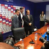 Presentación de Fernando Hierro como entrenador del Real Oviedo