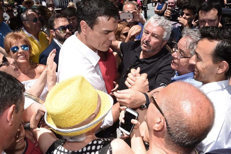 Sánchez se reúne en Marbella con empresarios del sector turístico de Málaga Sánchez se reúne en Marbella con empresarios del sector turístico de Málaga