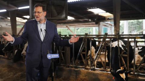 Rajoy durante un mitin en Asturias