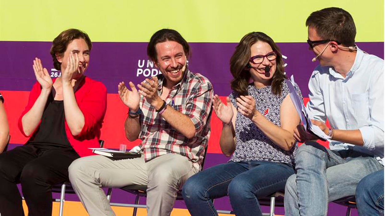 Iglesias ignora al PSOE y se muestra convencido de que ganará al PP el 26J Iglesias ignora al PSOE y se muestra convencido de que ganará al PP el 26J