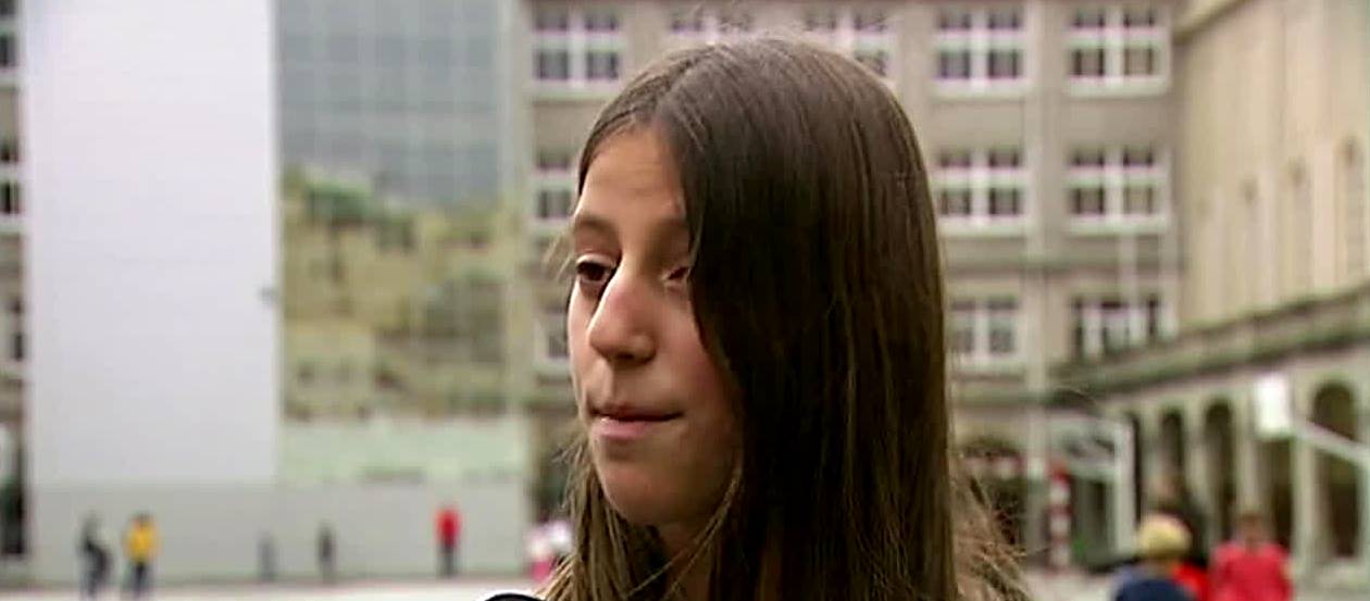 Mesa de redacción: Una niña gallega de diez años le ha salvado la vida a su abuelo con un masaje cardíaco Mesa de redacción: Una niña gallega de diez años le ha salvado la vida a su abuelo con un masaje cardíaco