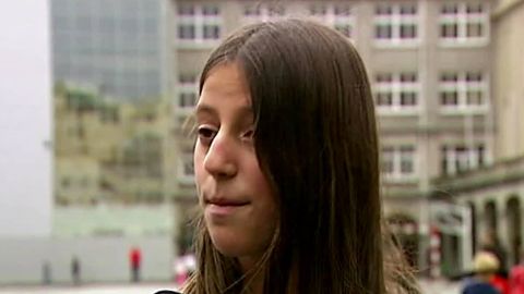 Eva, la menor que ha salvado la vida a su abuelo