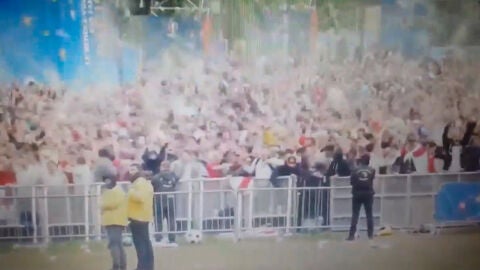 Aficionados ingleses en la Fan Zone de la Eurocopa