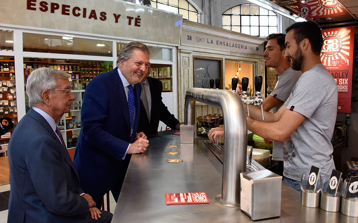 Méndez de Vigo: "Si hay algo que nos une es la tortilla de patata, las croquetas o la ensaladilla" Méndez de Vigo: "Si hay algo que nos une es la tortilla de patata, las croquetas o la ensaladilla"