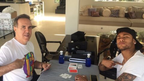 Wagner Ribeiro junto a Neymar