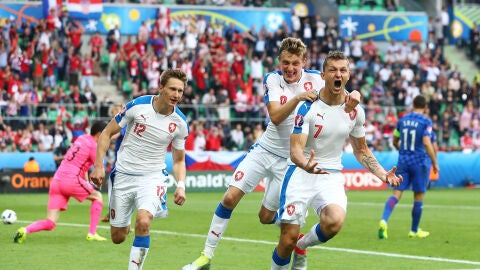 Necid celebra el empate definitivo ante Croacia