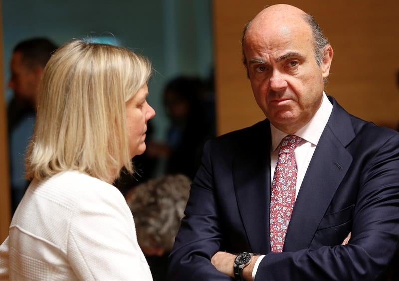 De Guindos asegura que la prórroga a España no corre peligro y está decidida De Guindos asegura que la prórroga a España no corre peligro y está decidida