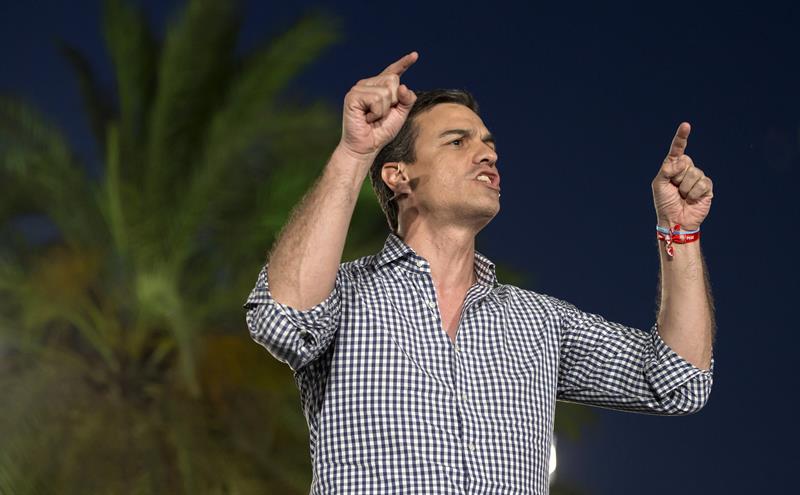 Sánchez pide a la gente "vacunar del populismo y el nacionalismo" a España Sánchez pide a la gente "vacunar del populismo y el nacionalismo" a España