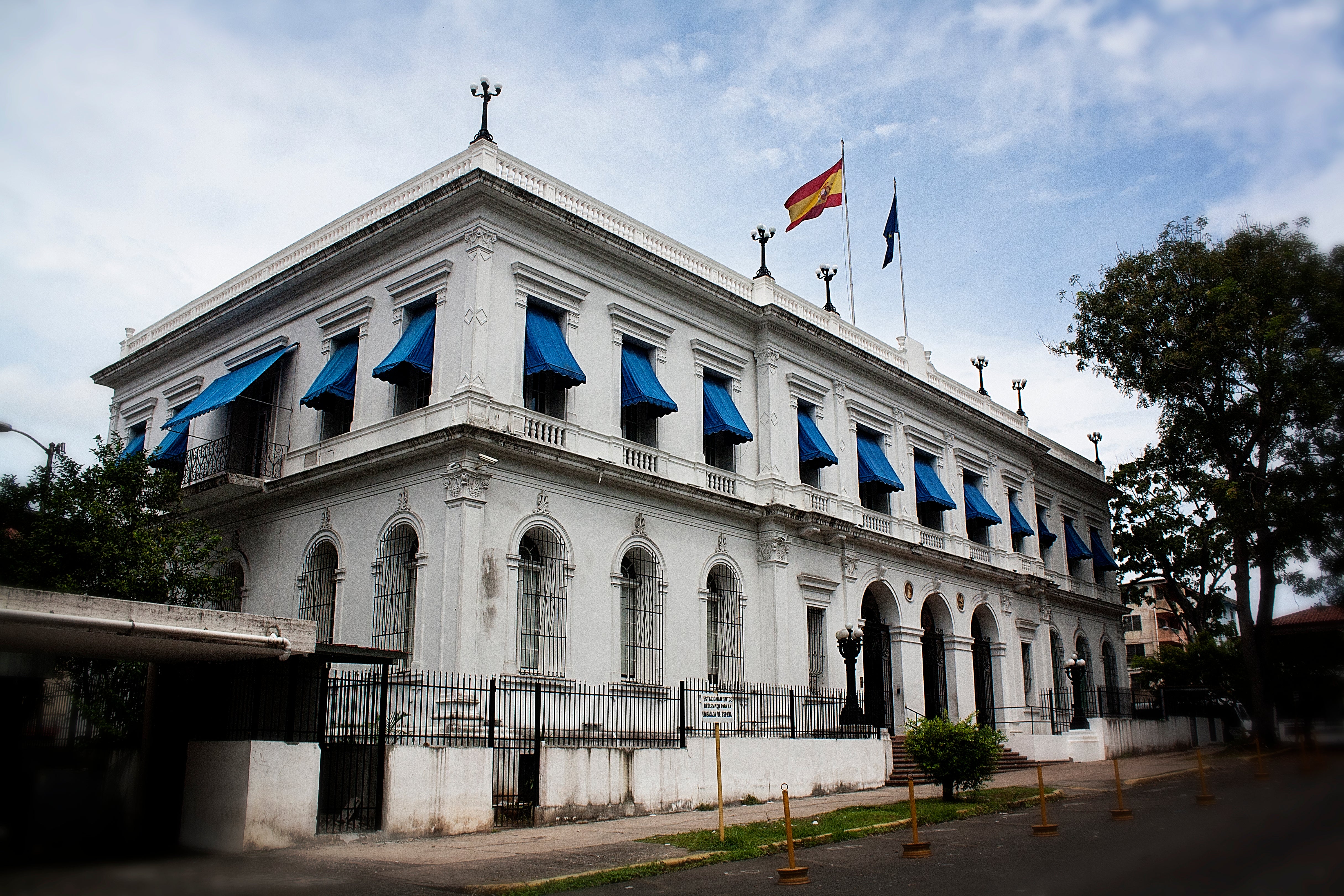 Este sábado es el último día para remitir los votos por correo desde el extranjero Este sábado es el último día para remitir los votos por correo desde el extranjero