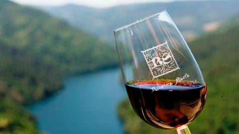 Vino con denominaci&oacute;n de origen de la Ribeira Sacra