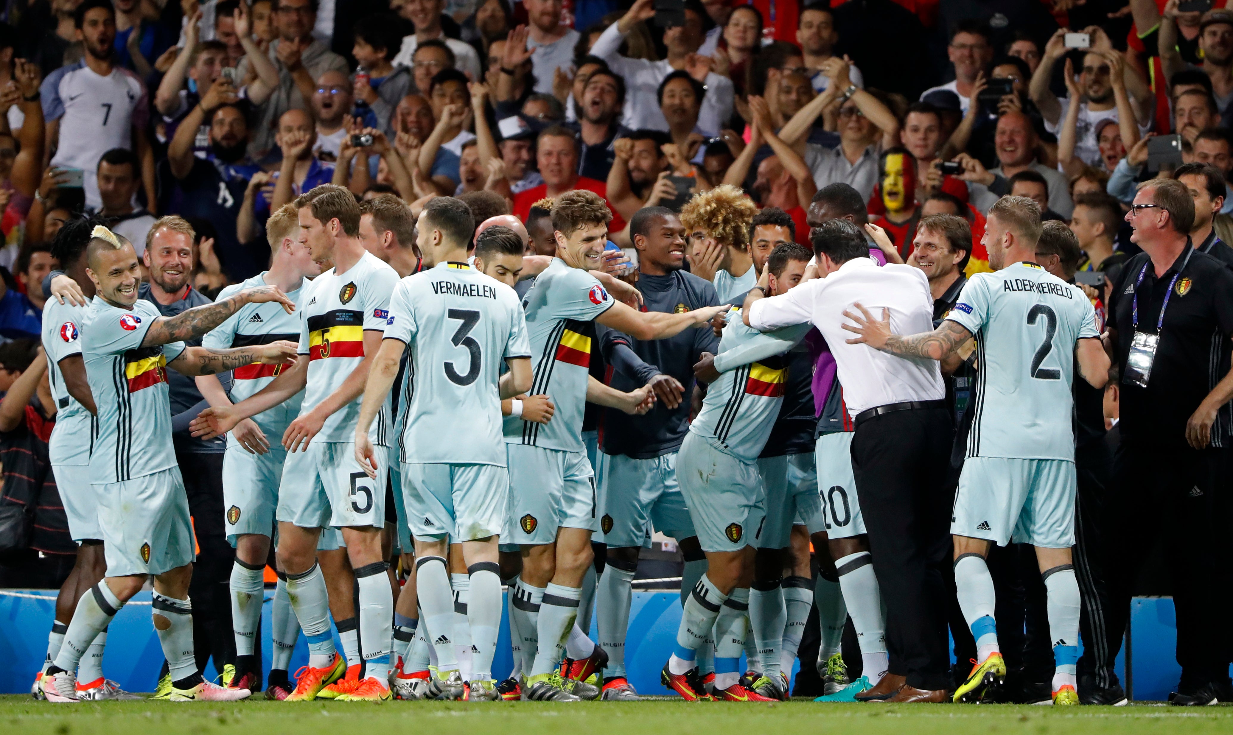 Eden Hazard conduce a Bélgica a cuartos ante Gales Eden Hazard conduce a Bélgica a cuartos ante Gales