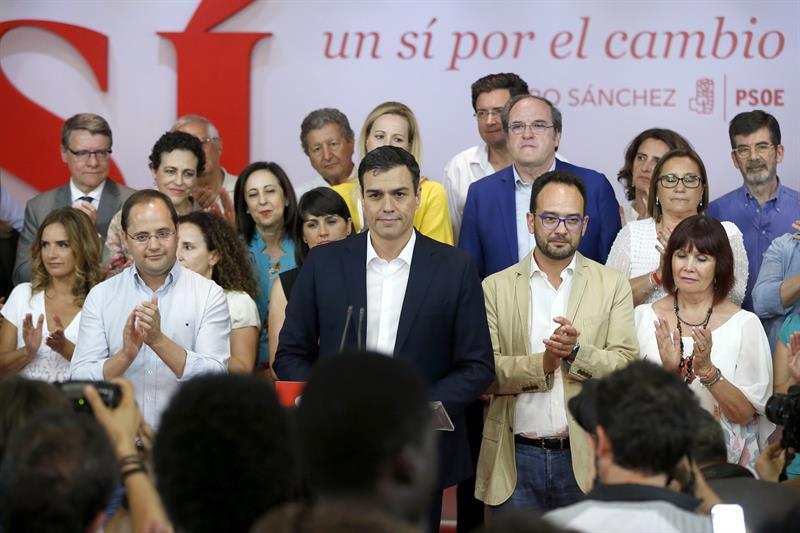 Tertulia: Los programas de resureción del os partidos políticos Tertulia: Los programas de resureción del os partidos políticos