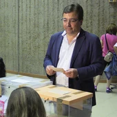 Guillermo Fernández Vara Guillermo Fernández Vara
