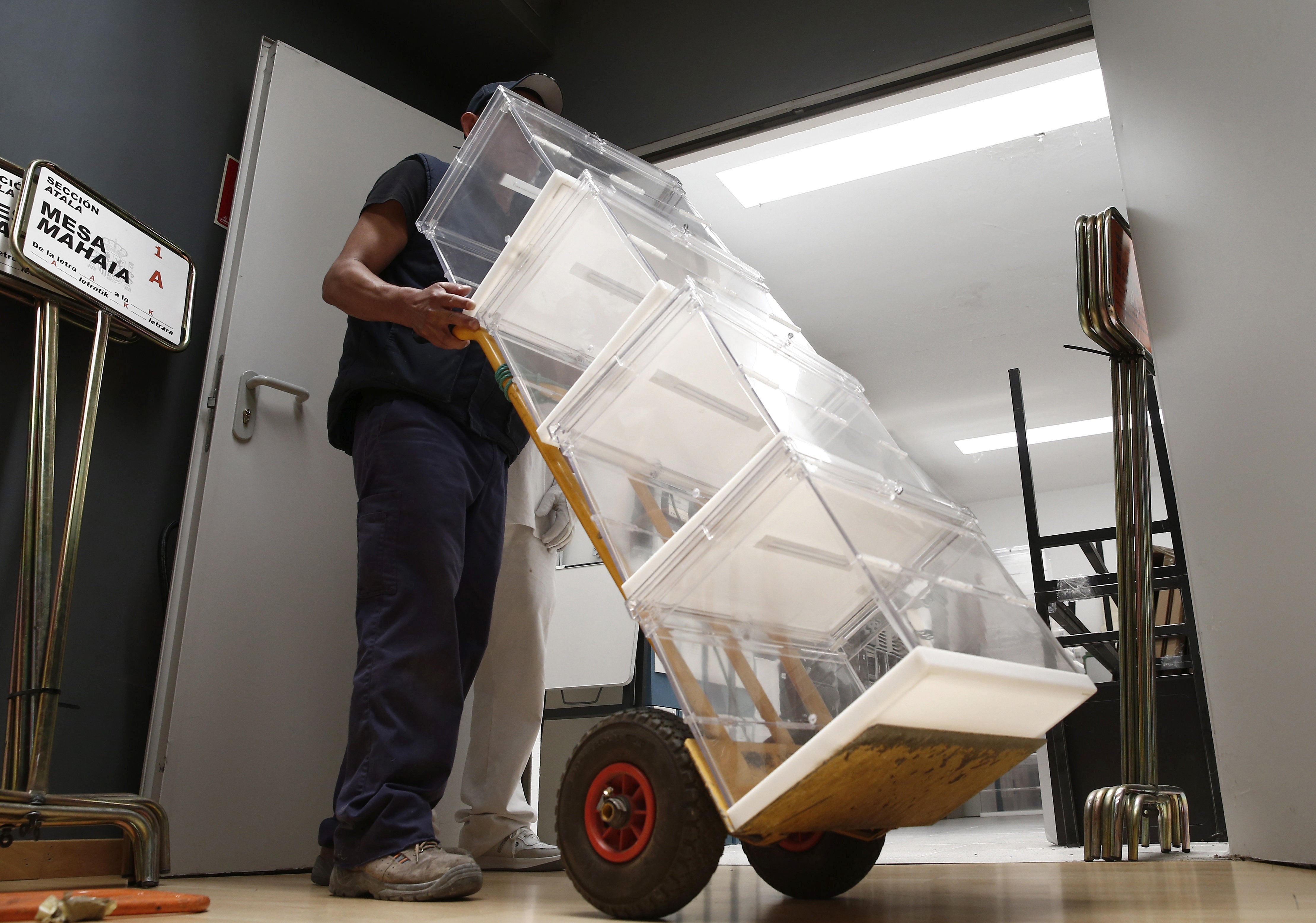 Este viernes tras el recuento del voto CERA de residente en el exterior se conocerá el resultado definitivo de las elecciones del 21D Este viernes tras el recuento del voto CERA de residente en el exterior se conocerá el resultado definitivo de las elecciones del 21D