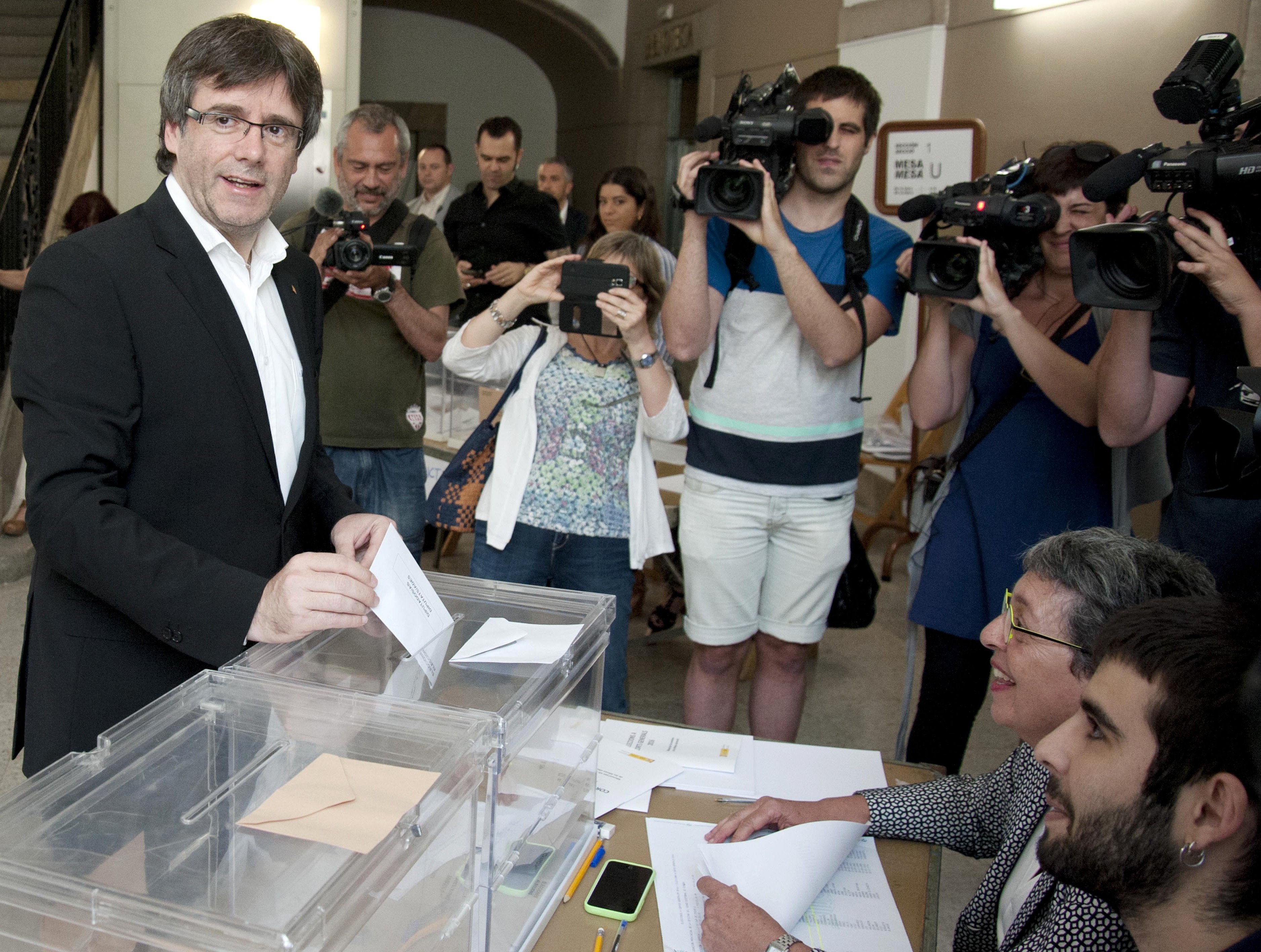 Puigdemont apela al voto de los descontentos con las nuevas elecciones Puigdemont apela al voto de los descontentos con las nuevas elecciones