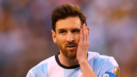 Messi lamenta una ocasi&oacute;n con Argentina