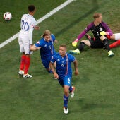 Sigurdsson celebra su gol ante Inglaterra