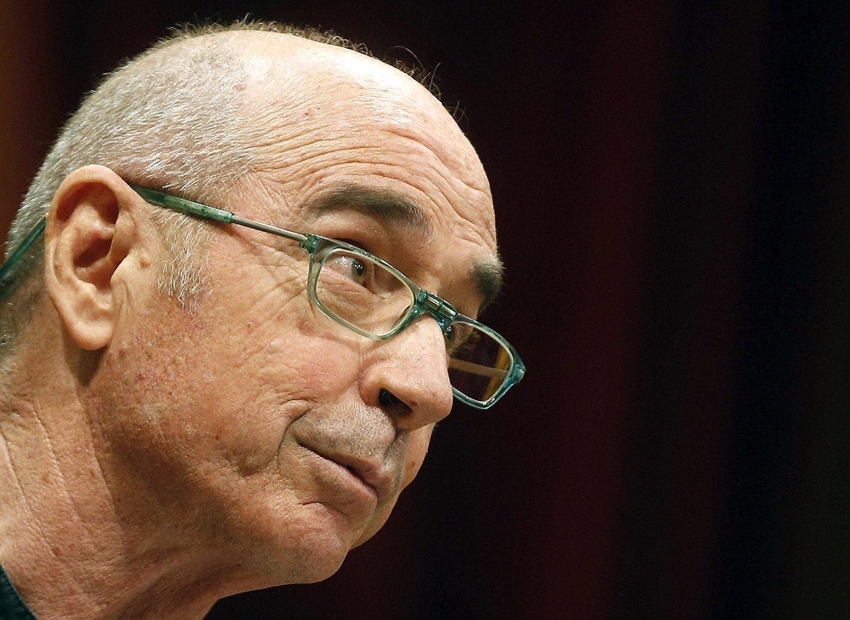 Preguntas de Amón: "¿Está habilitado Llach para imitar los hábitos intimidatorios del caudillo?" Preguntas de Amón: "¿Está habilitado Llach para imitar los hábitos intimidatorios del caudillo?"