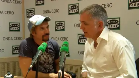 Macaco con Juan Ramón Lucas durante la última pregunta Macaco con Juan Ramón Lucas durante la última pregunta