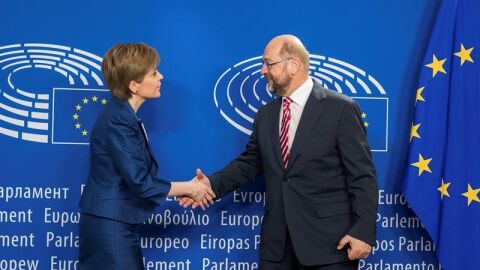 El Presidente del Parlamento Europeo, el alem&aacute;n Martin Schulz, y la ministra principal escocesa, Nicola Sturgeon