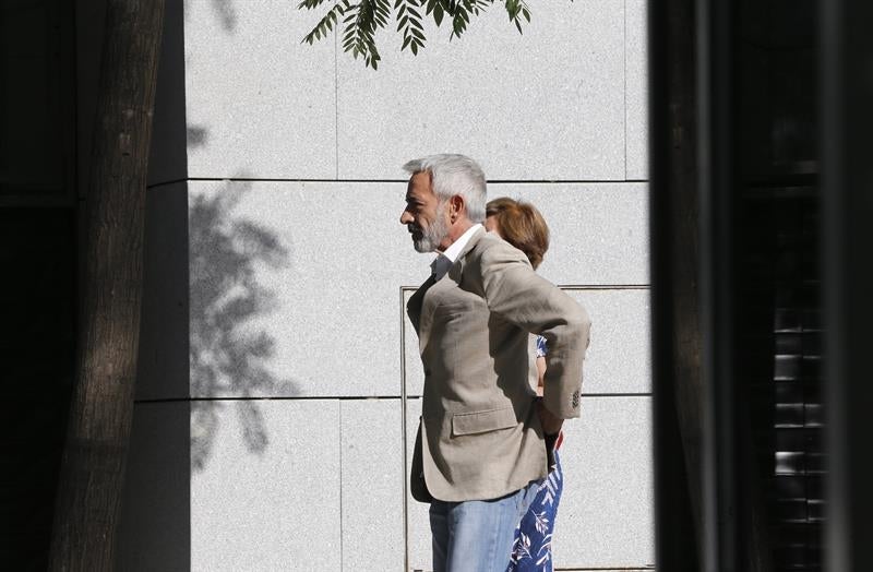 Imanol Arias declara que es consciente de su error y quiere pagar a Hacienda Imanol Arias declara que es consciente de su error y quiere pagar a Hacienda