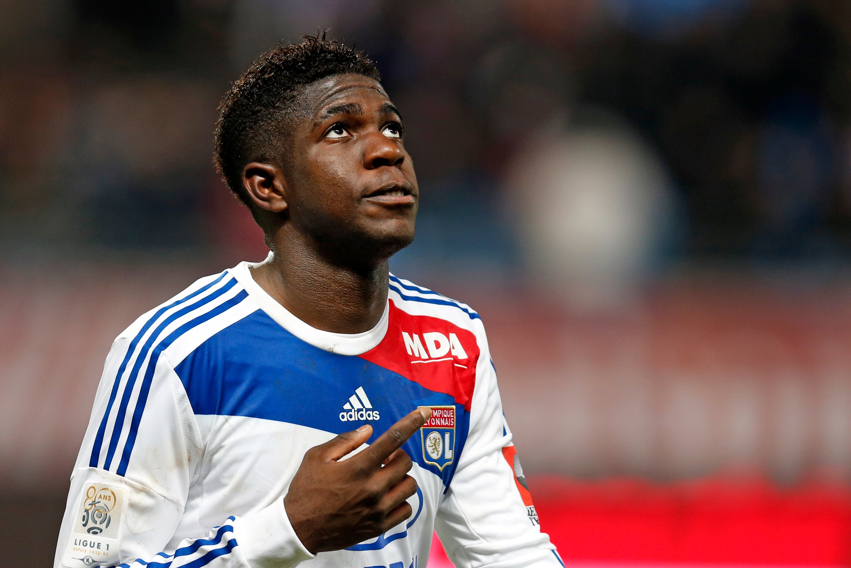 El Olympique de Lyon confirma el traspaso de Umtiti al Barcelona El Olympique de Lyon confirma el traspaso de Umtiti al Barcelona