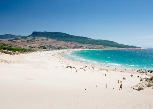 Encuentran los cadáveres de cinco inmigrantes en las costas de Cádiz Encuentran los cadáveres de cinco inmigrantes en las costas de Cádiz