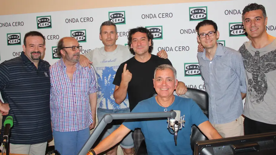 Los chicos de B Vocal con Juan Ramón Lucas y Lorenzo Díaz Los chicos de B Vocal con Juan Ramón Lucas y Lorenzo Díaz