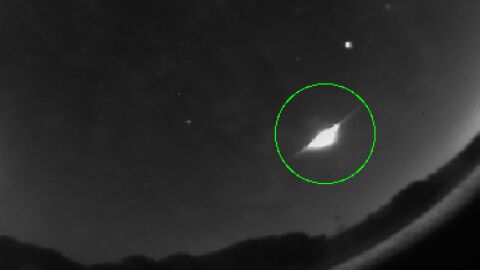 Impresionante bola de fuego es visible desde Andaluc&iacute;a