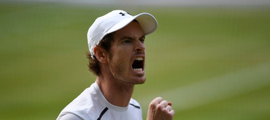 Andy Murray celebra un punto en la final ante Raonic Andy Murray celebra un punto en la final ante Raonic
