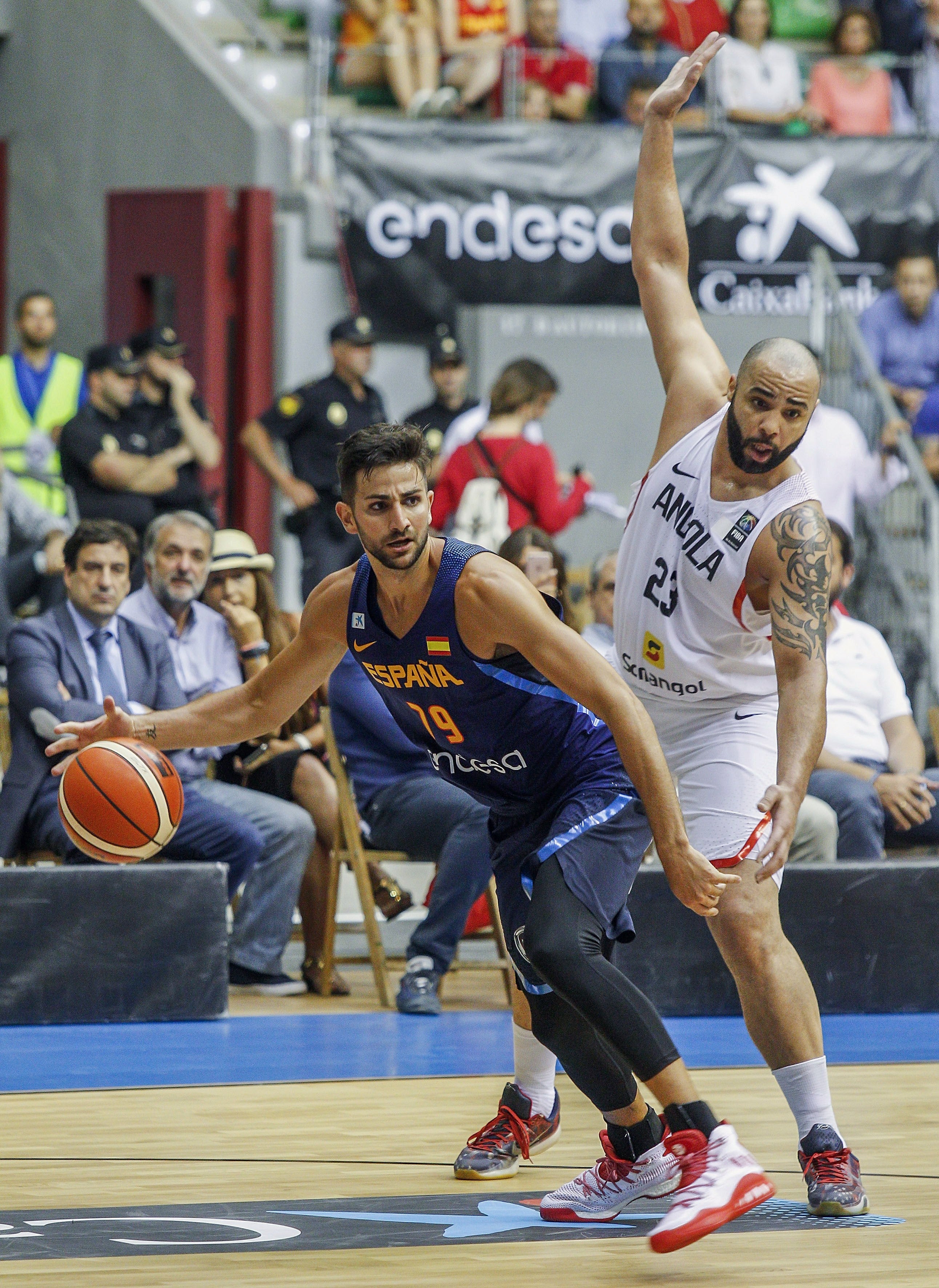 España gana a Angola en su preparación para los Juegos Olímpicos España gana a Angola en su preparación para los Juegos Olímpicos