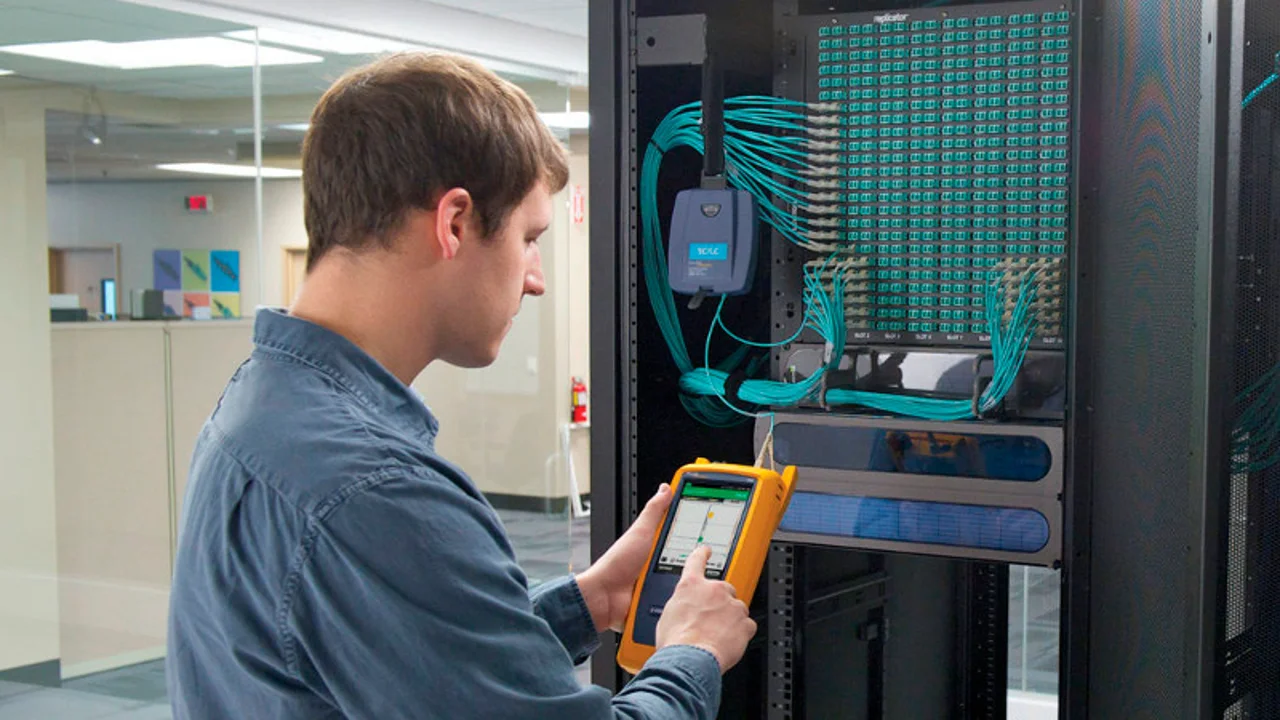 Técnico fibra óptica