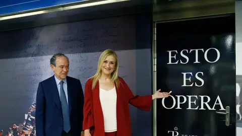 Cristina Cifuentes con Gregorio Marañón y Bertrán de Lis Cristina Cifuentes con Gregorio Marañón y Bertrán de Lis