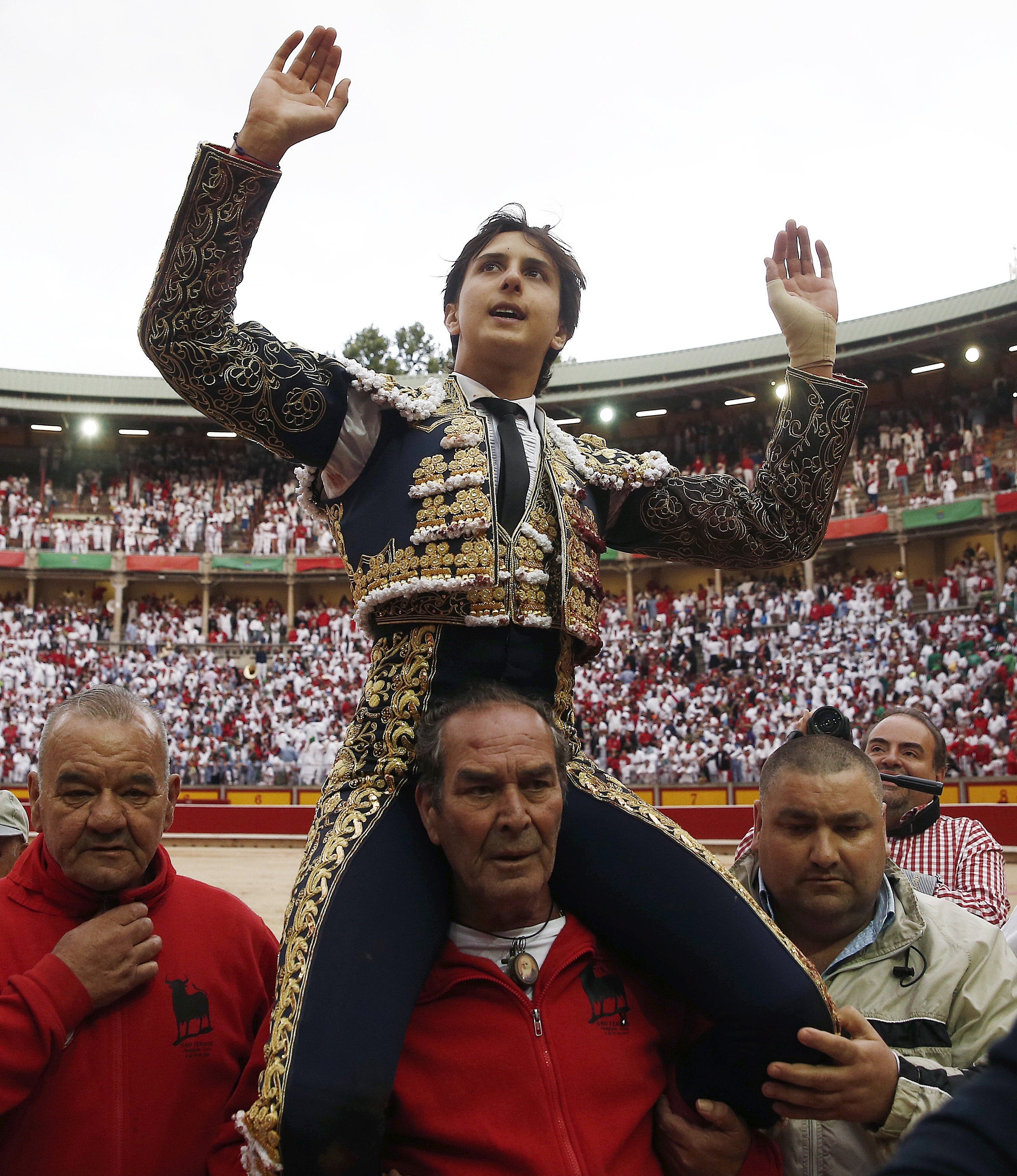 Aquí en la onda Navarra. Va por ustedes. 13/10/2016. Aquí en la onda Navarra. Va por ustedes. 13/10/2016.