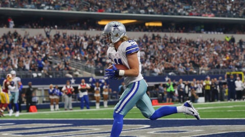 Cole Beasley anota un touchdown para los Cowboys