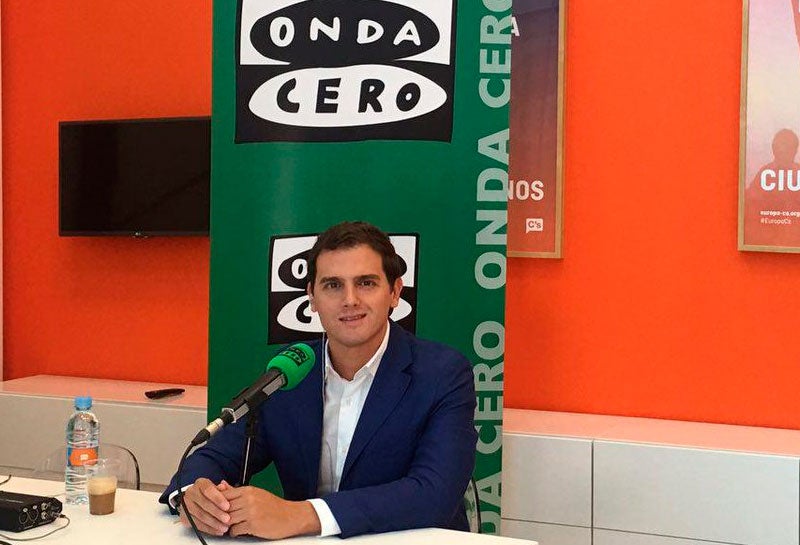 Albert Rivera: "No hay que tener miedo a un Gobierno en minoría" Albert Rivera: "No hay que tener miedo a un Gobierno en minoría"