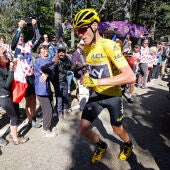 Chris Froome sube corriendo el Mont Ventoux