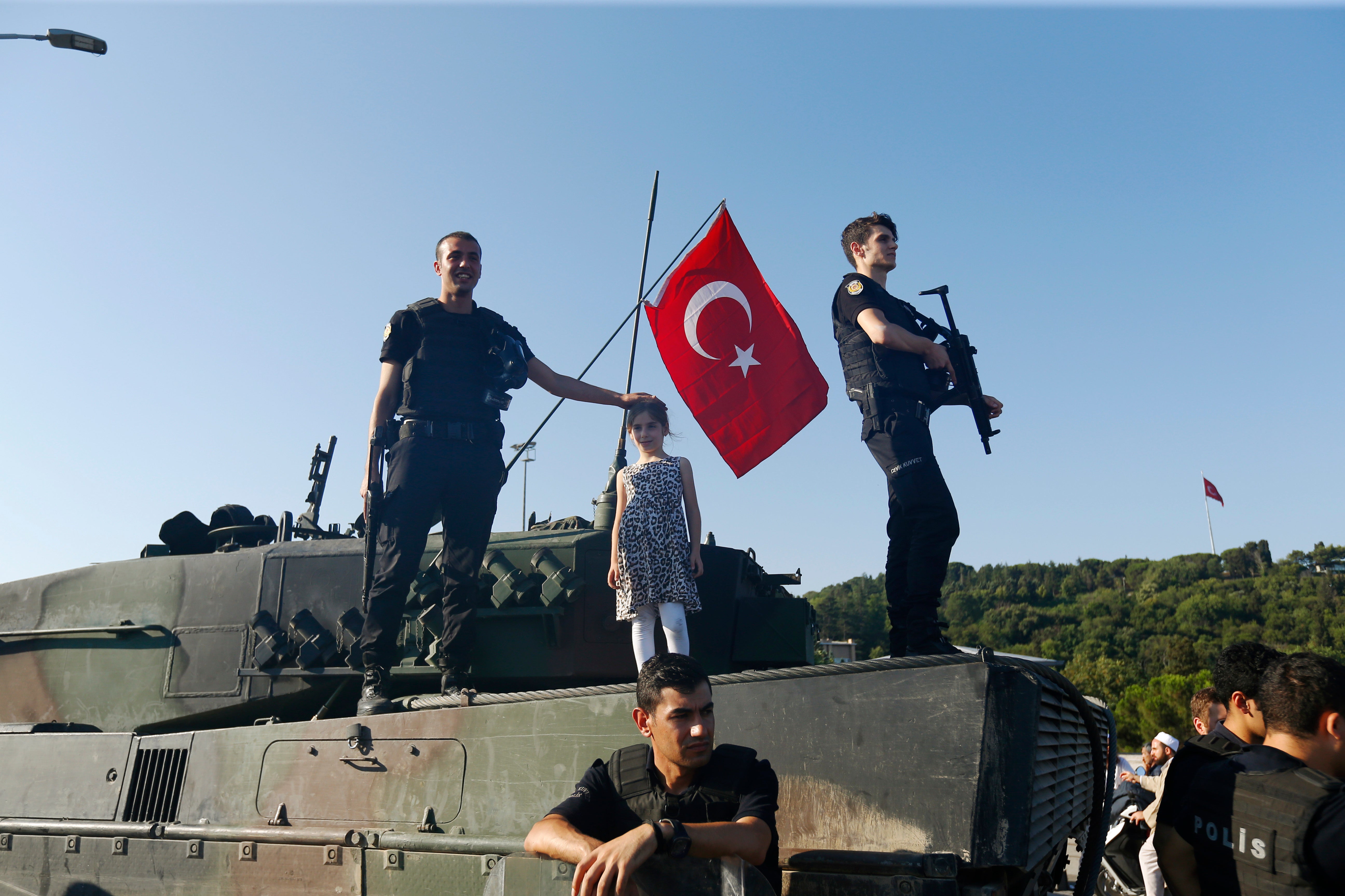 Turquía excarcela a casi 34.000 presos para hacer sitio a supuestos golpistas Turquía excarcela a casi 34.000 presos para hacer sitio a supuestos golpistas